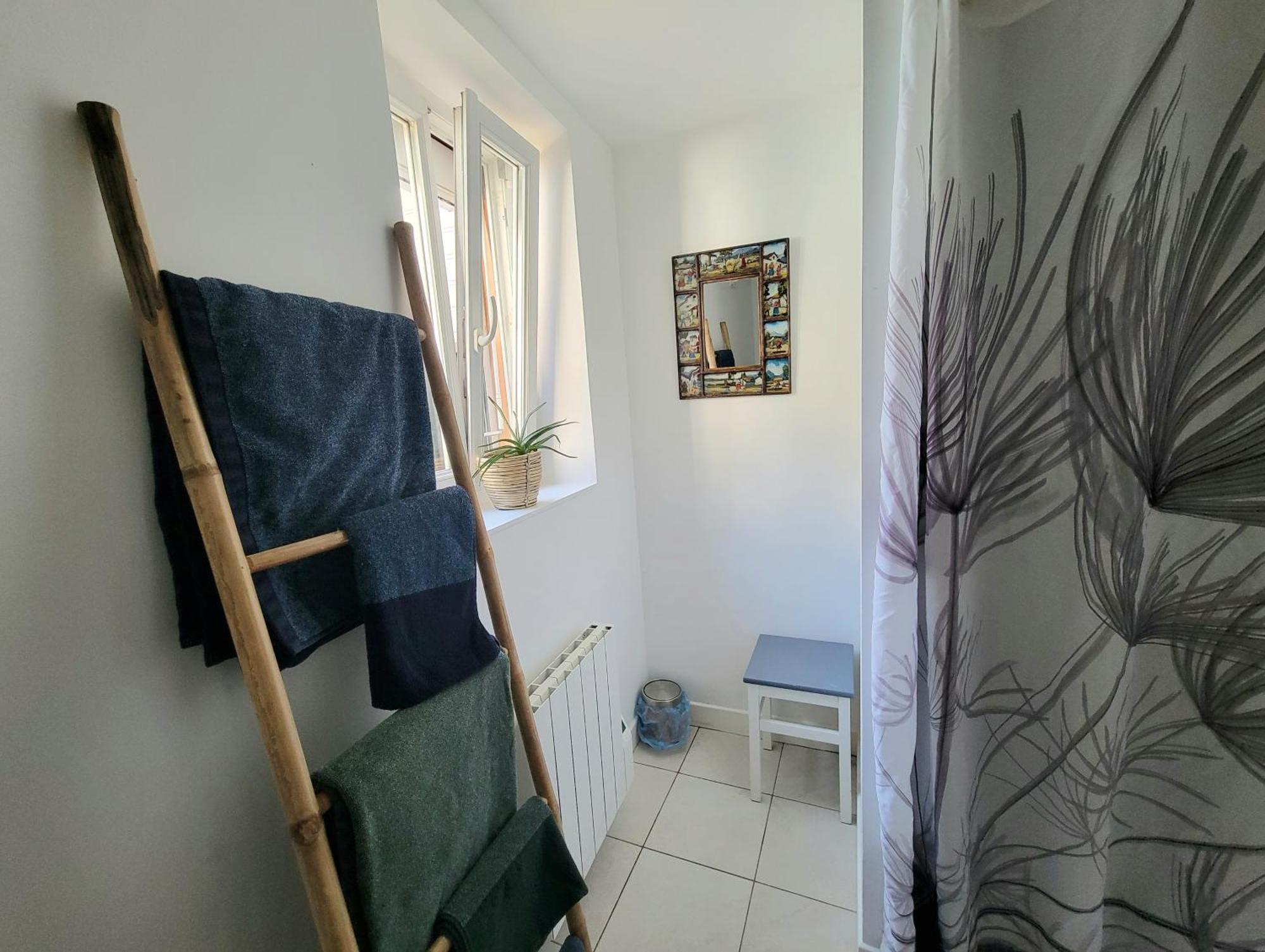 Appartement Avec Terrasse Gaillon Exterior foto